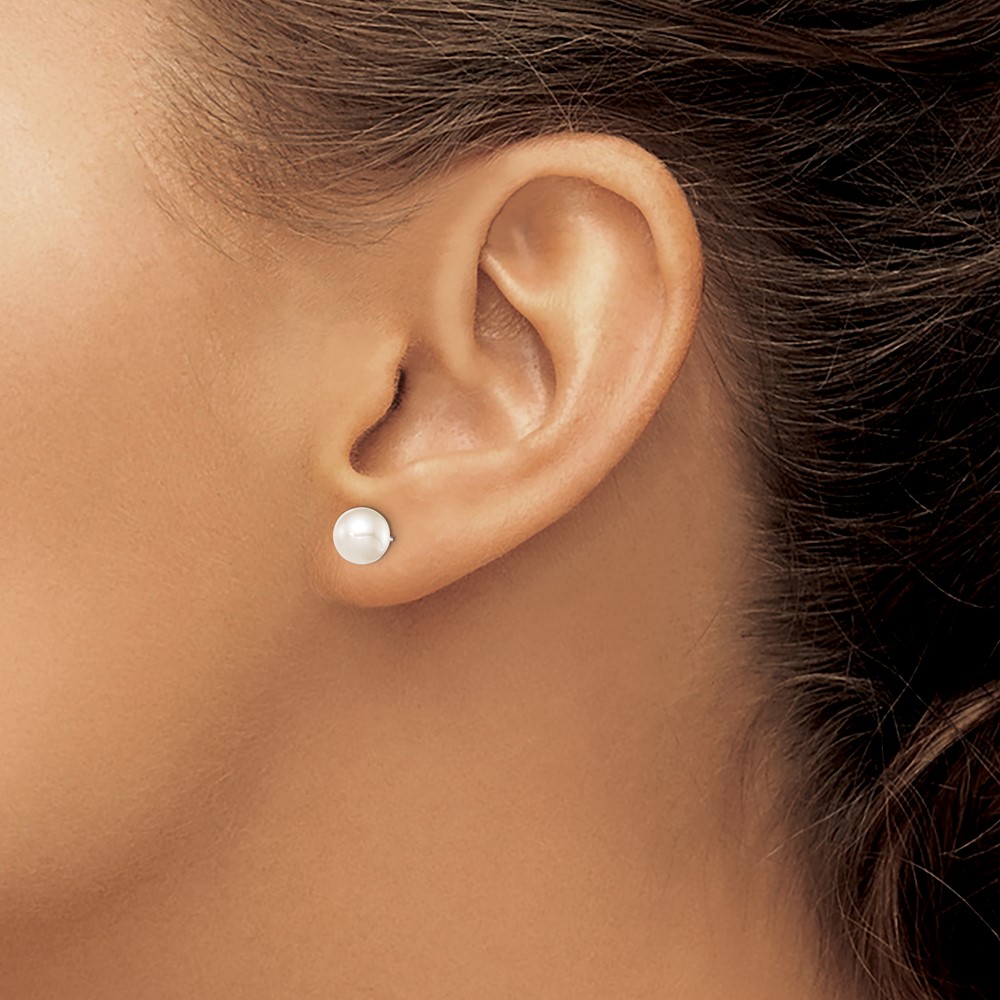 Sterling Silver Rhodium-plated 7-8mm White Round Freshwater Cultured Pearl Post Earrings (QE12734)