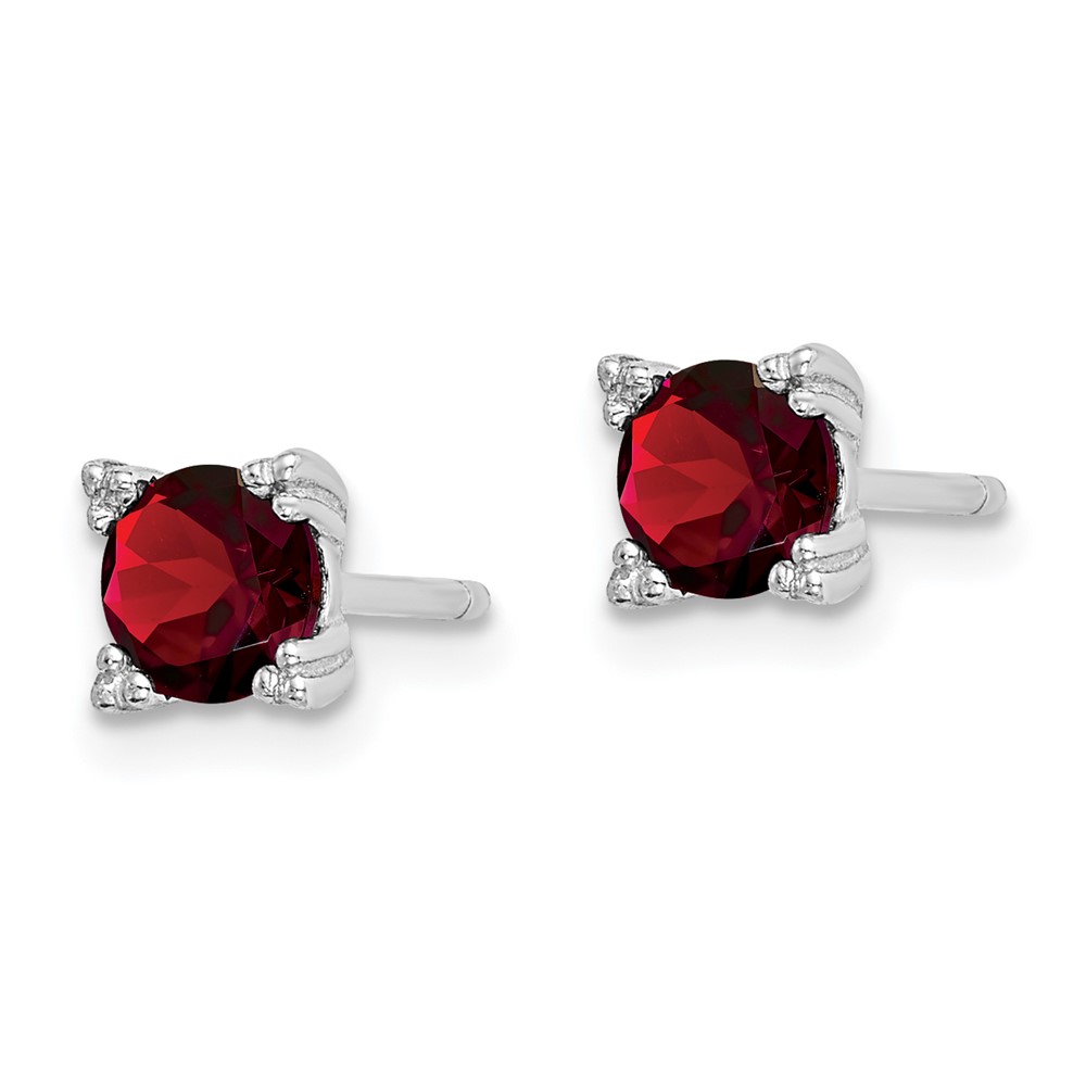Sterling Silver Rhodium-plated Round 5mm Garnet Post Earrings (QE15116GA)