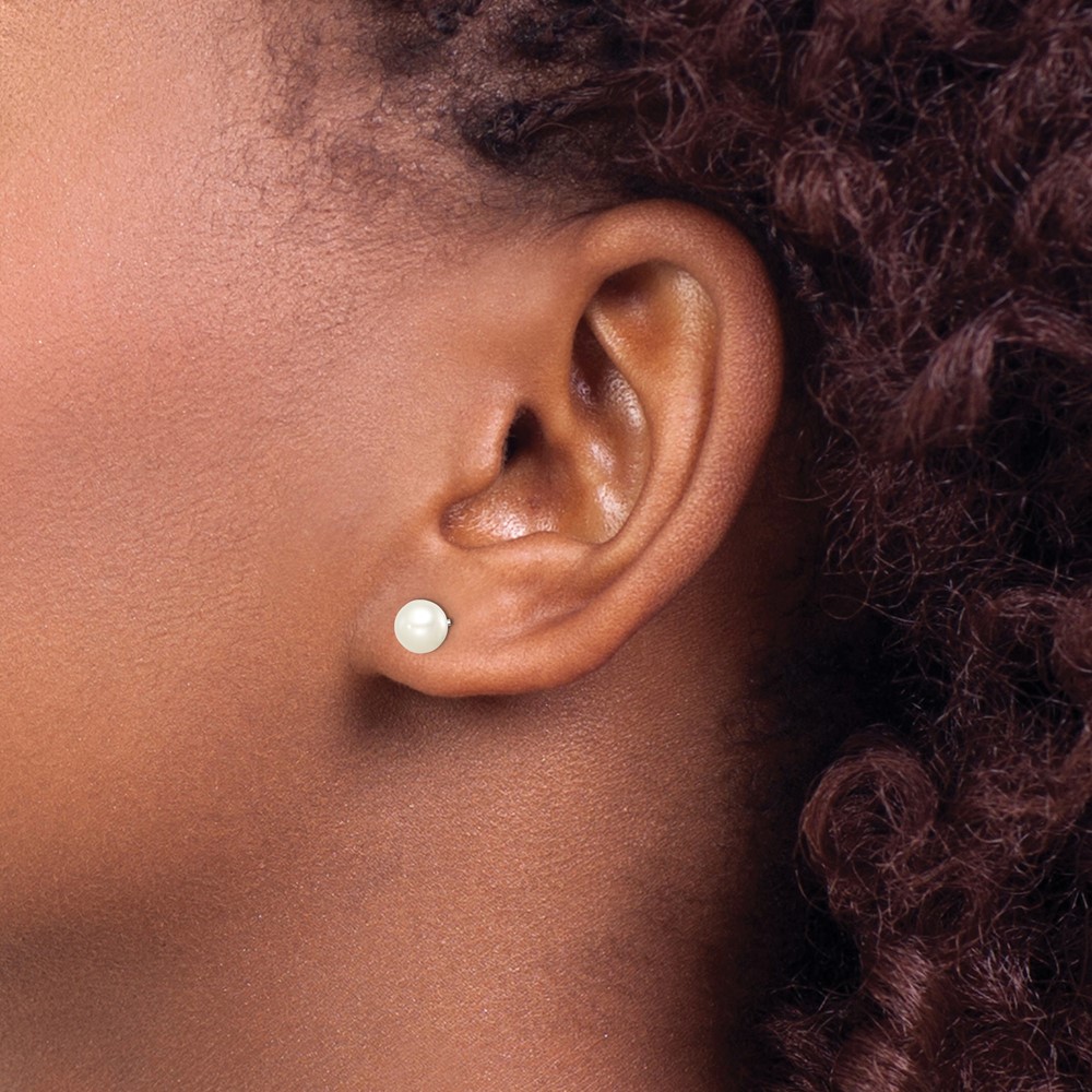 Sterling Silver Madi K Rhodium-plated 5-6mm White Round Freshwater Cultured Pearl Post Earrings (QE15362)