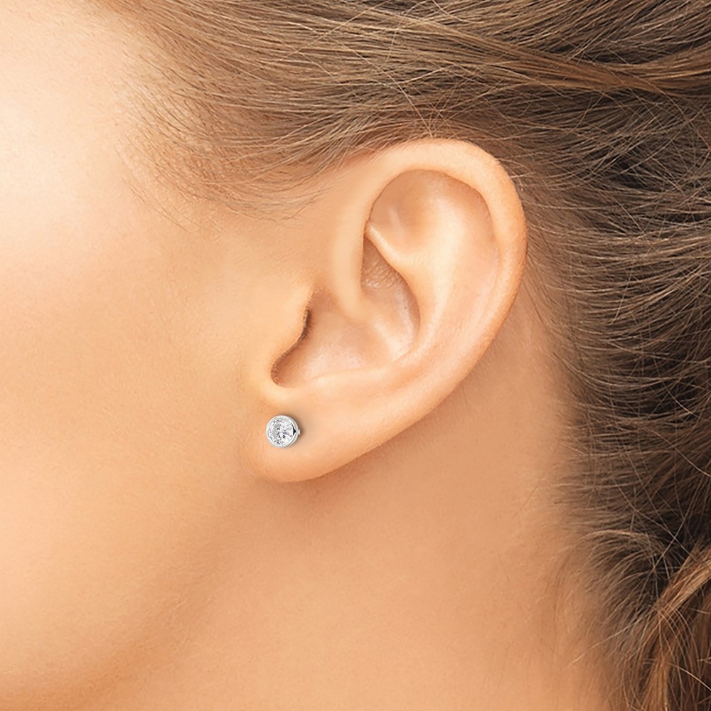 Sterling Silver Polished 4mm Round CZ Bezel Set Stud Earrings (QE16136)