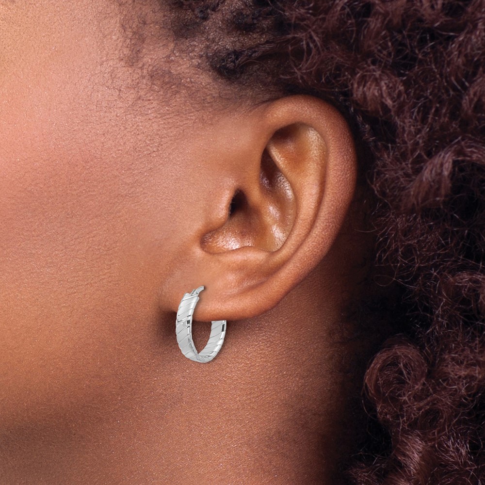 Sterling Silver Rhodium-plated Polished and Textured Hoop Earrings (QE16806)