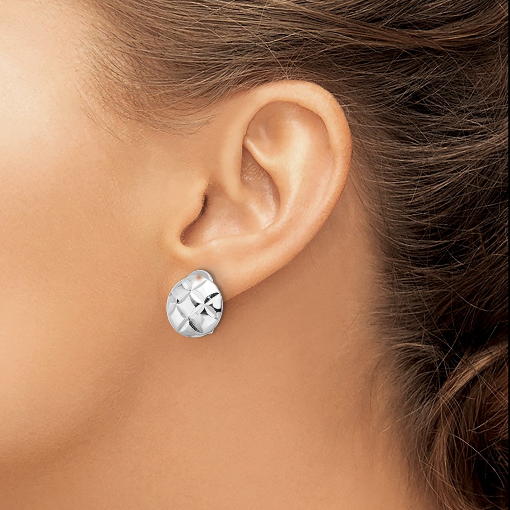 Sterling Silver Rhodium-plated D/C Circle Non-Pierced Earrings (QE16924)