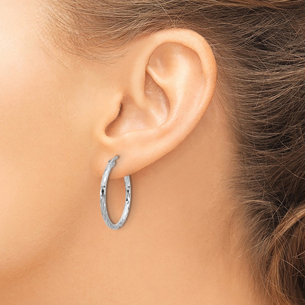 Sterling Silver Rhodium-plated 2mm Diamond Cut Hoop Earrings (QE3530)