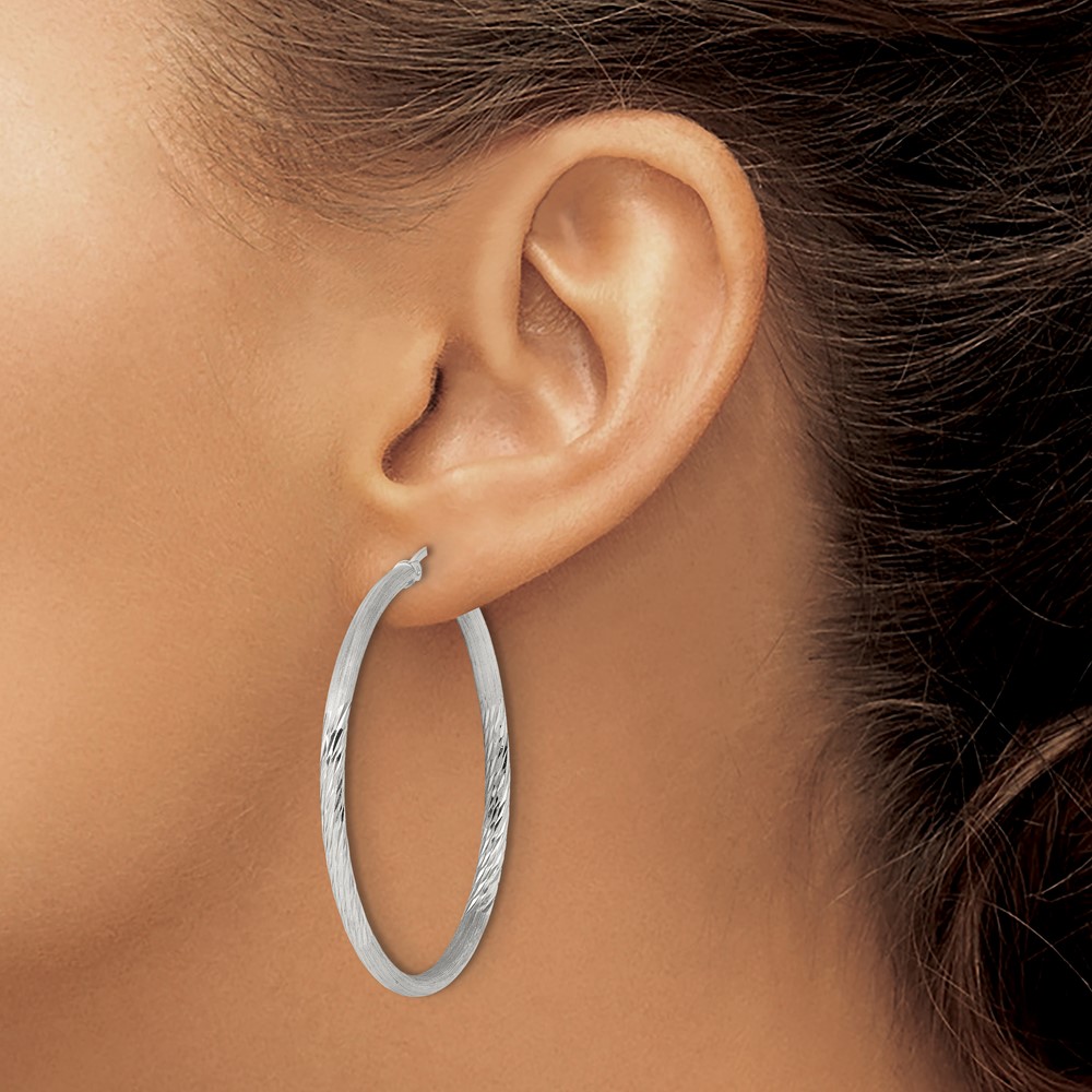 Sterling Silver 2.5mm Polished/Satin D/C Hoop Earrings (QE4431SP)