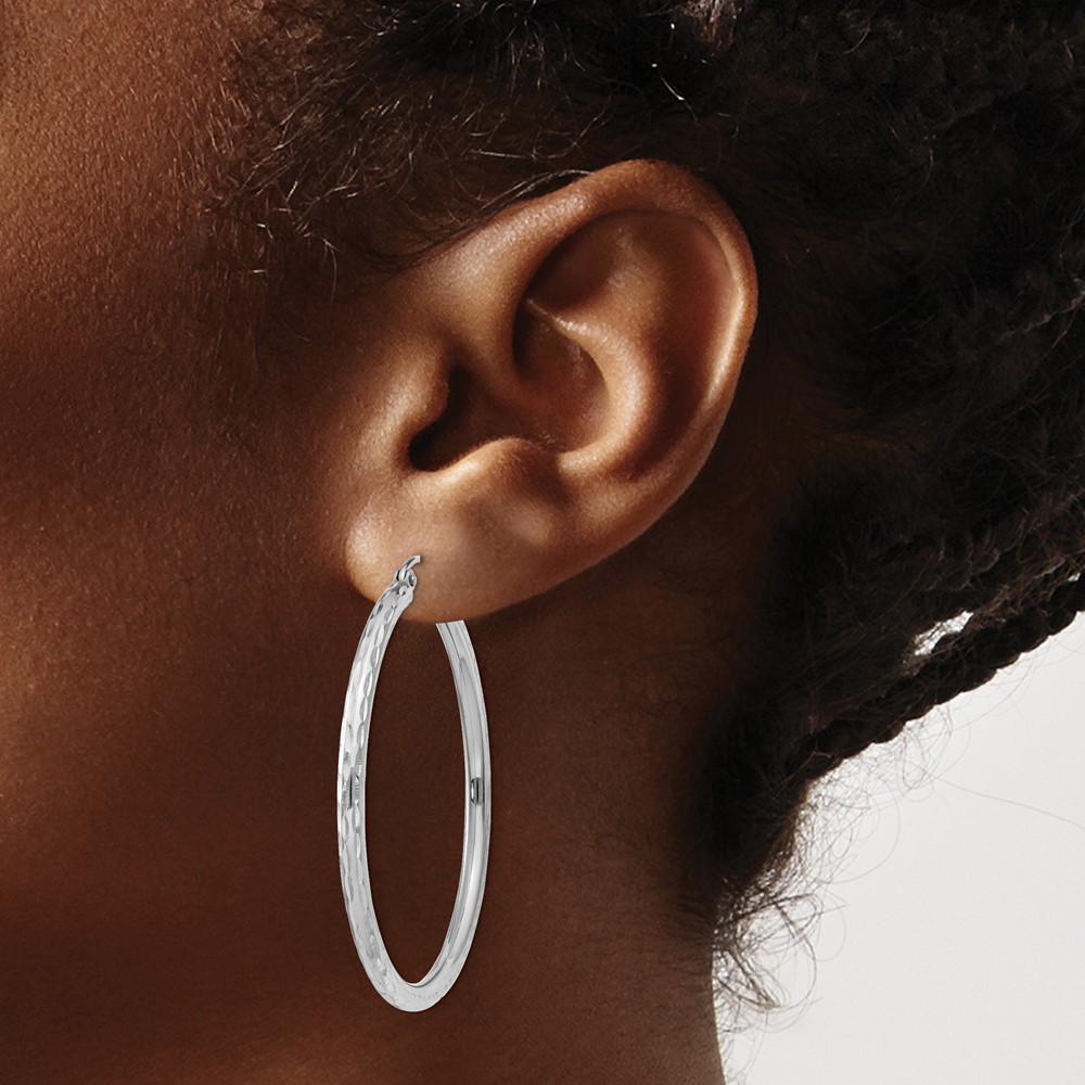 Sterling Silver Rhodium-plated 2.5mm Diamond-cut Hoop Earrings (QE4475)