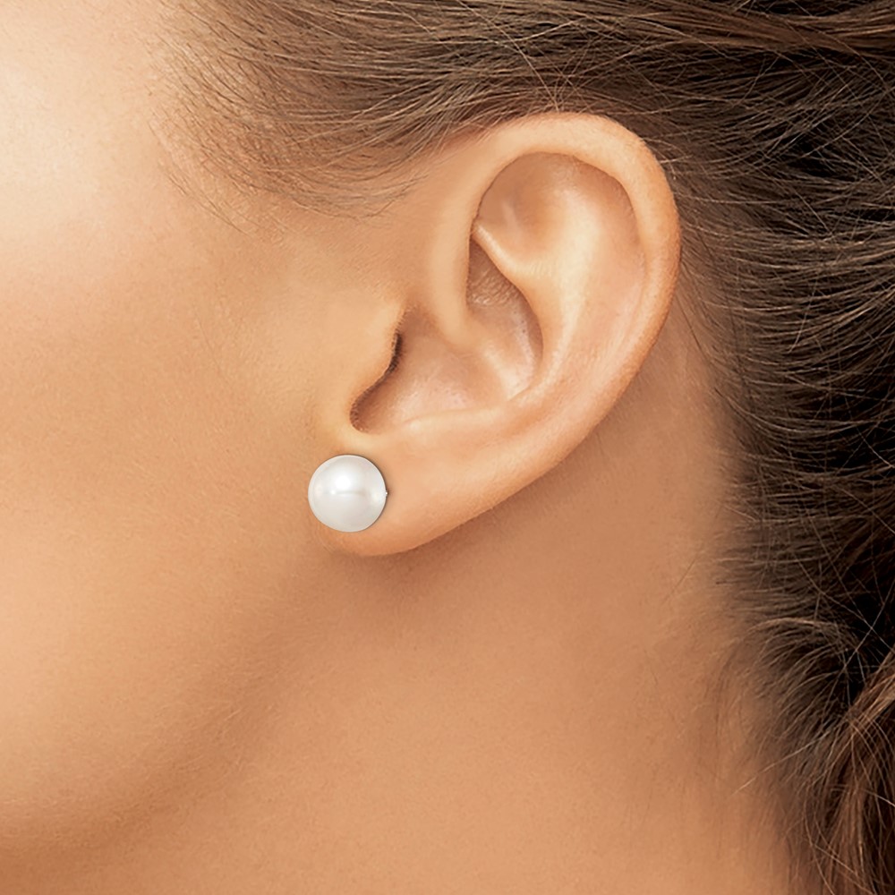 Sterling Silver Rhodium-plated 10-11mm White Button Freshwater Cultured Pearl Post Earrings (QE7665)