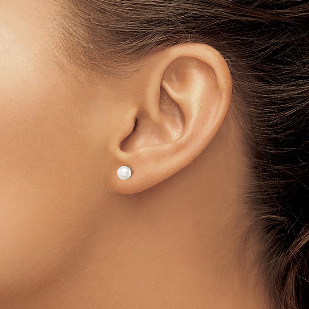 Sterling Silver Rhodium-plated 5-6mm White Button Freshwater Cultured Pearl Post Earrings (QE7666)