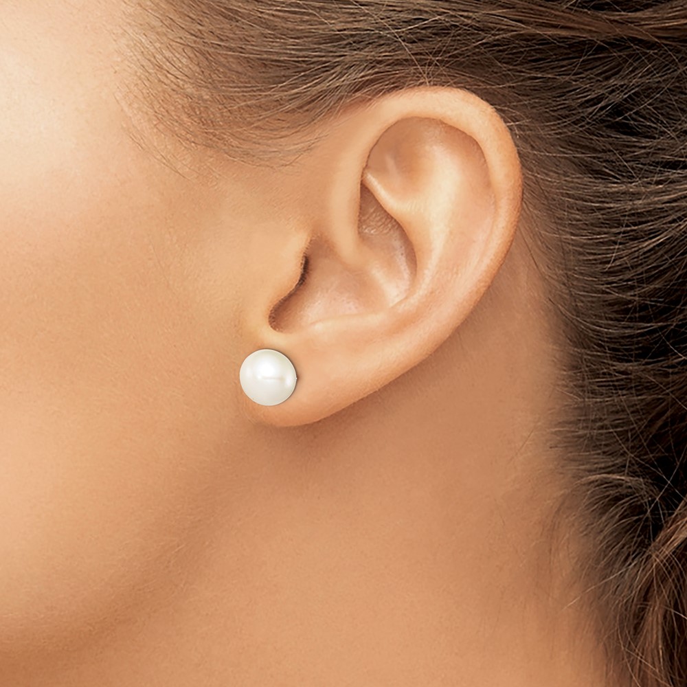 Sterling Silver Rhodium-plated 9-10mm White Button Freshwater Cultured Pearl Post Earrings (QE7689)