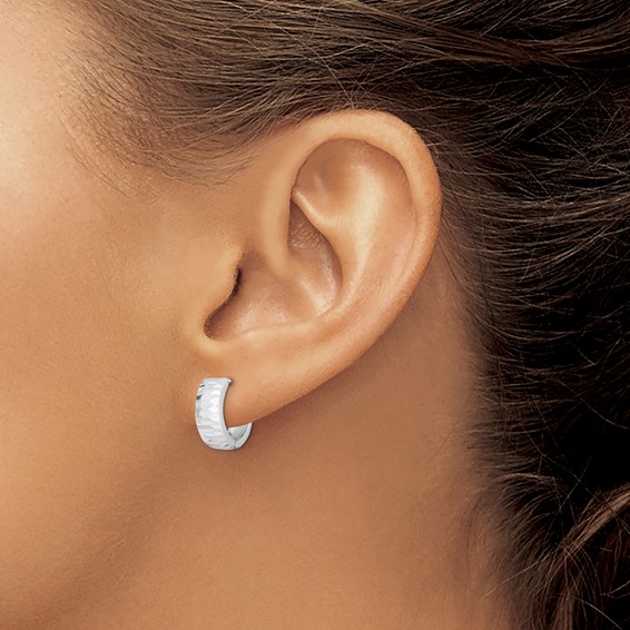 Sterling Silver Diamond-cut Hoop Earring