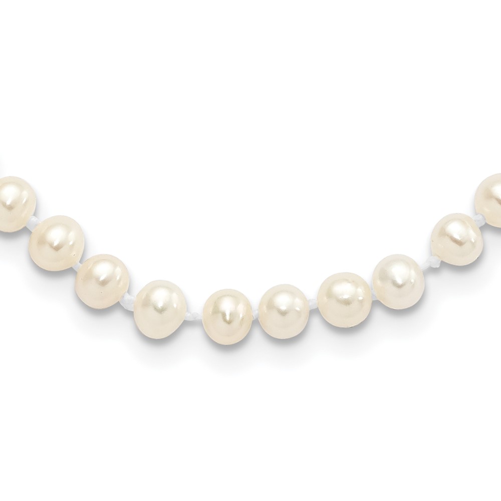 Sterling Silver Rhodium-plated 4-5mm White Near-Round Freshwater Cultured Pearl 16 inch Necklace (QH5311-16)