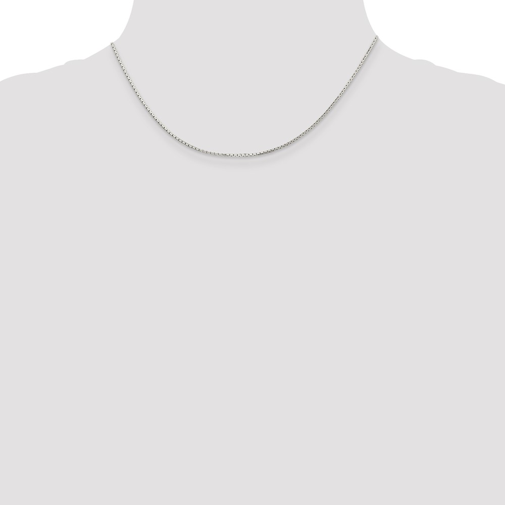 Sterling Silver 1.2mm 8 Sided Diamond-cut Mirror Box Chain (QPE37-16)