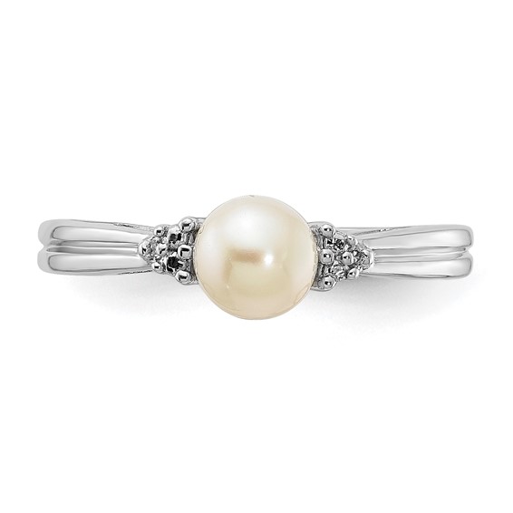 Sterling Silver Rhodium Plated Diamond and FW Cultured Pearl Ring