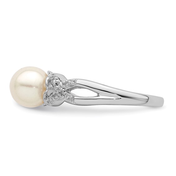 Sterling Silver Rhodium Plated Diamond and FW Cultured Pearl Ring