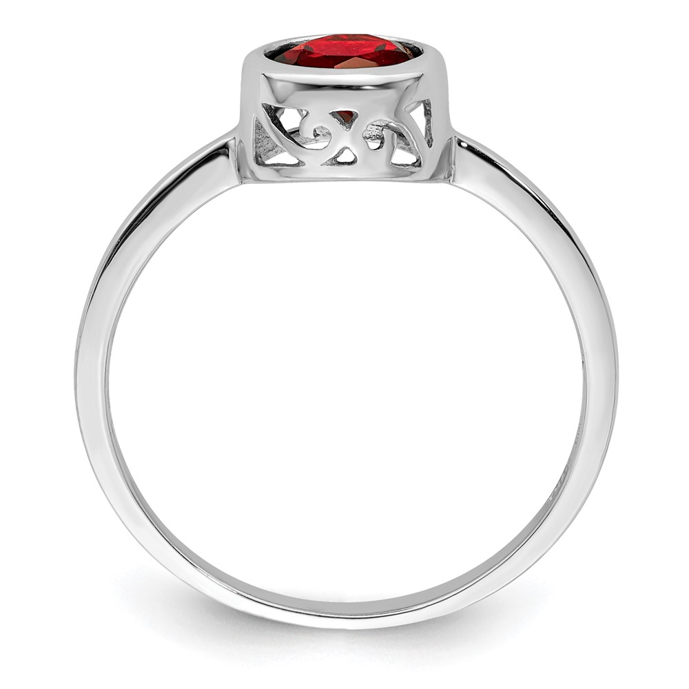 Sterling Silver Rhodium-plated Polished Garnet Round Ring (QR6399GA-7)