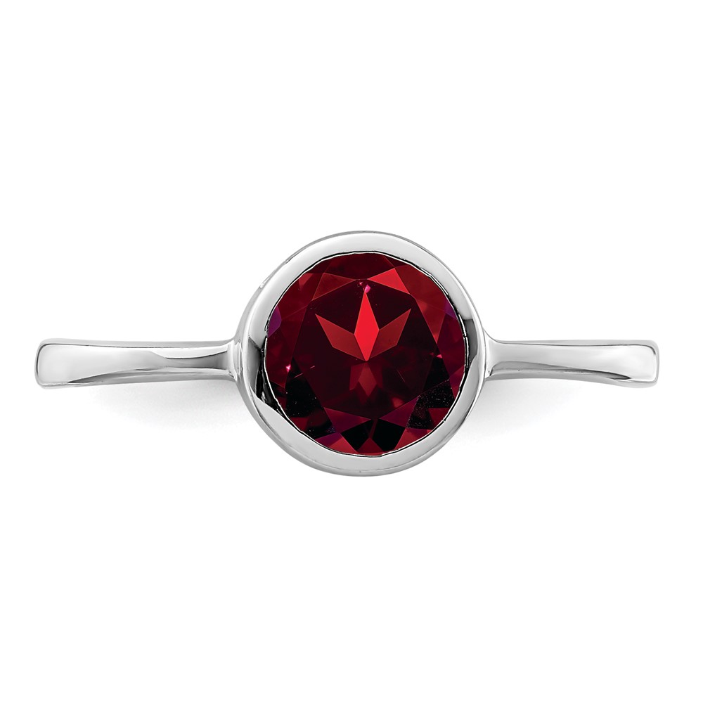 Sterling Silver Rhodium-plated Polished Garnet Round Ring (QR6399GA-7)