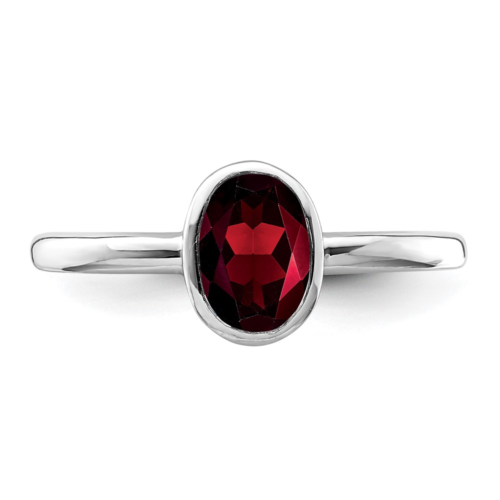 Sterling Silver Rhodium-plated Polished Garnet Oval Ring (QR6400GA-6)
