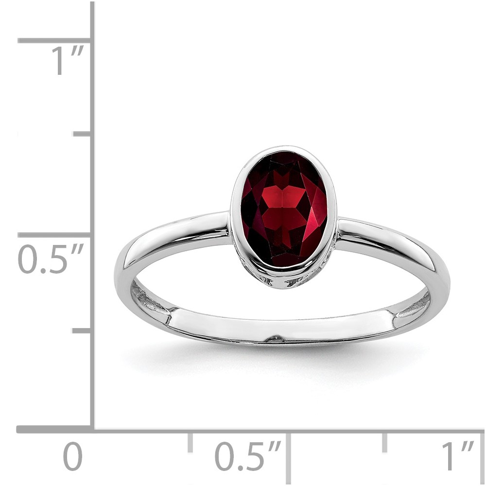 Sterling Silver Rhodium-plated Polished Garnet Oval Ring (QR6400GA-6)