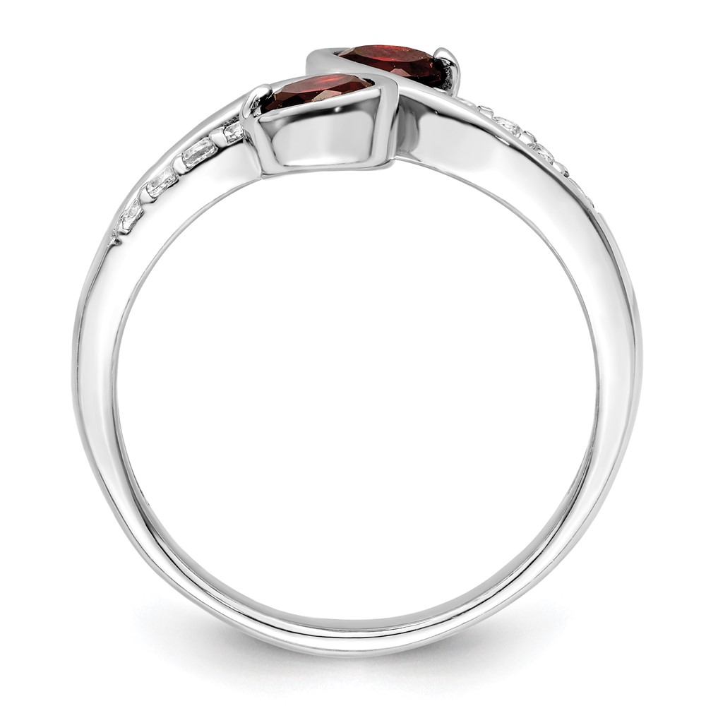 Sterling Silver Rhod-plated .8t.w. Garnet & White Topaz Swirl Ring (QR7413GA-7)