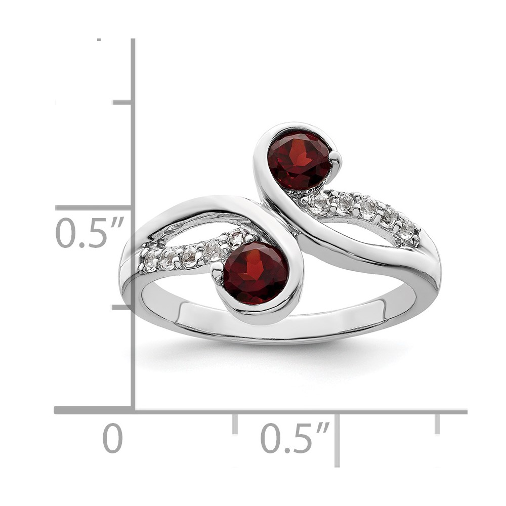 Sterling Silver Rhod-plated .8t.w. Garnet & White Topaz Swirl Ring (QR7413GA-7)