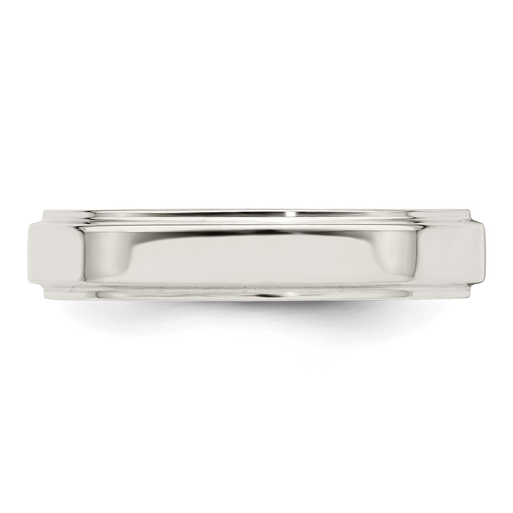 Sterling Silver 4mm Flat with Step Edge Size 5 Band (QWFE040-5)