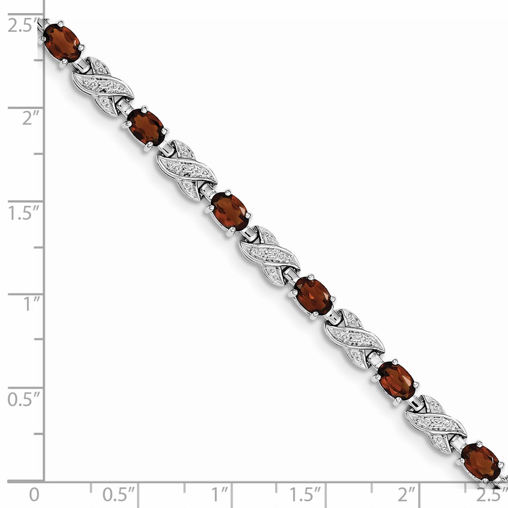Sterling Silver Rhodium-plated Garnet Bracelet (QX851GA)