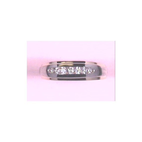 14KW Diamond Ring