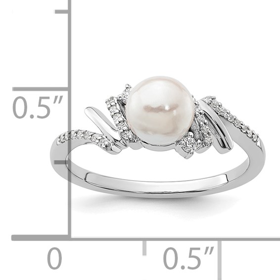 14K White Gold Polished 1/10 carat Diamond and White Freshwater Cultured Pearl Size 7 Ring