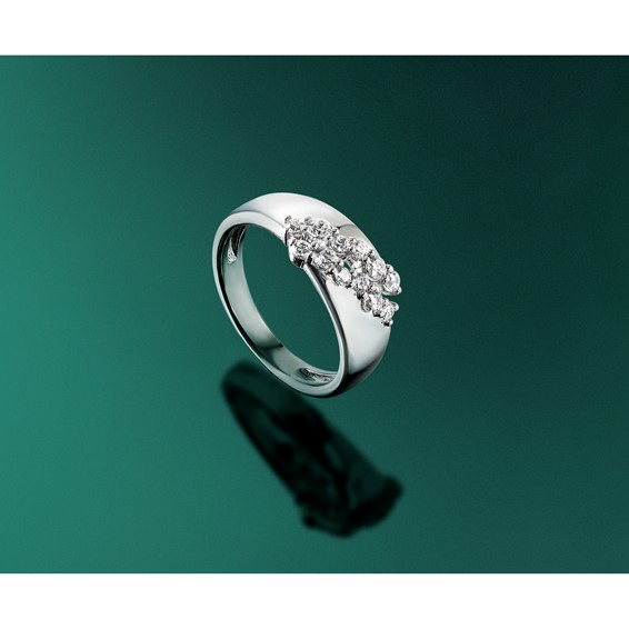 True Origin 14K White Gold 3/8 carat Lab Grown Diamond VS+ F+ Complete Band