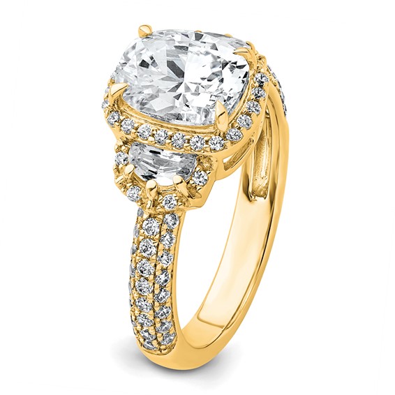 Gold Diamond Oval Halo Engagement Rings