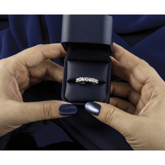 14k White Gold 2 1/2 carat Lab Grown Diamond VS+ F+ Cushion Complete Seven Stone Band