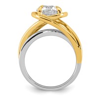 14ktt Certified Round Center Lab Grown Diamond VS+ F+ Ring view 2