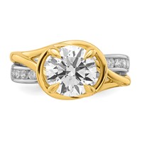 14ktt Certified Round Center Lab Grown Diamond VS+ F+ Ring view 4