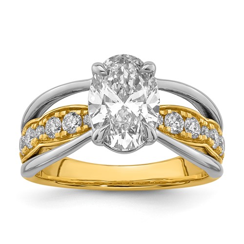 14ktt Certified Oval Center Lab Grown Diamond VS+ F+ Ring
