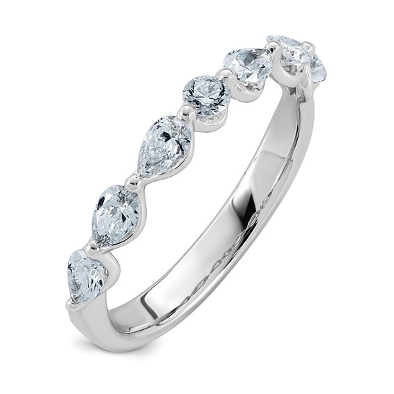 14kw 3/4ct Lab Grown Dia VS+ F+ Pear Shape Stones Comp Wedding Band