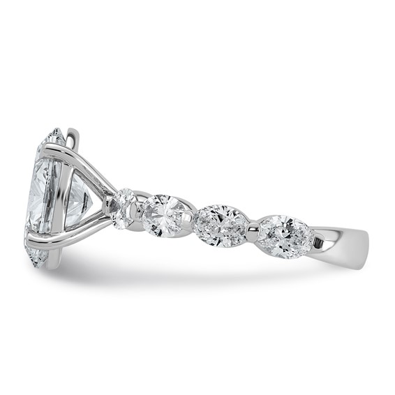 14kw 4 1/2ct Cert Oval Ctr Lab Grown Dia VS+ F+ w/ Oval Sides Comp Ring