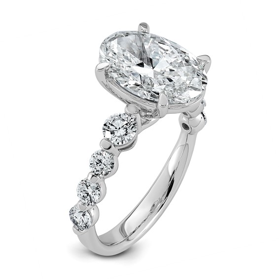 14kw 5ct Cert Oval Ctr Lab Grown Dia VS+ F+ w/ Round Sides Comp Ring