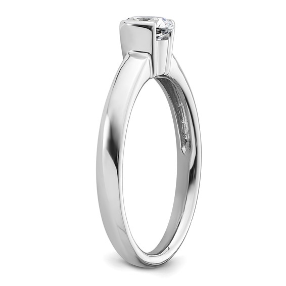 14k White Gold 1/2 carat (5.20 mm) Half-Bezel Round Solitaire Engagement Ring Mounting
