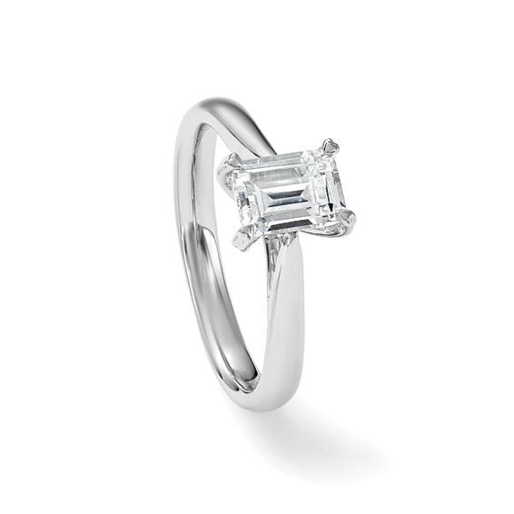 14k White Gold 1 carat (7x5mm) 4-Prong Emerald-cut Solitaire Engagement Ring Mounting