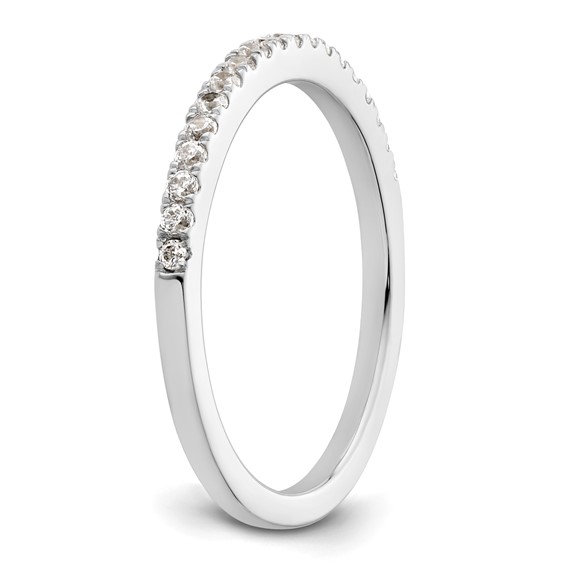 14K White Gold 1/4 carat Complete Diamond Wedding Band