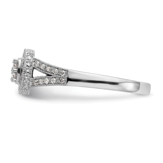 Diamond Cluster Engagement Rings