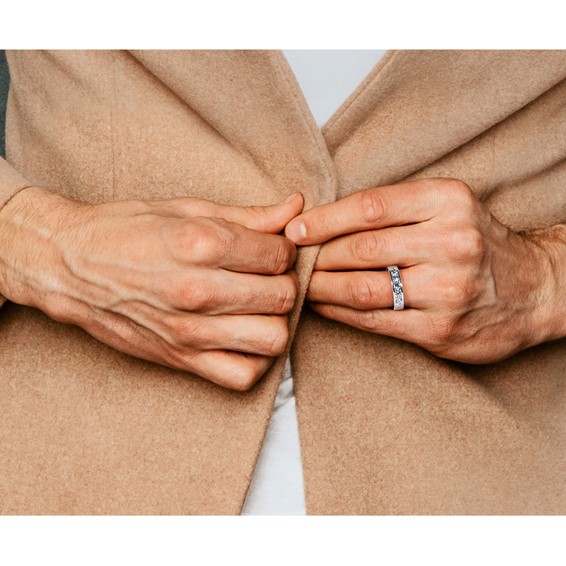 14k White Gold 5-Stone (Holds 5-3.4mm Round) Channel Band Mounting (Closed)