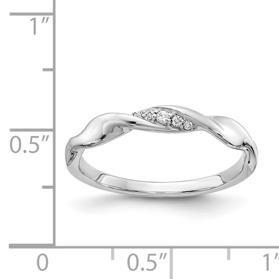 14k White Gold 1/20 carat Diamond Fancy Twist Ring