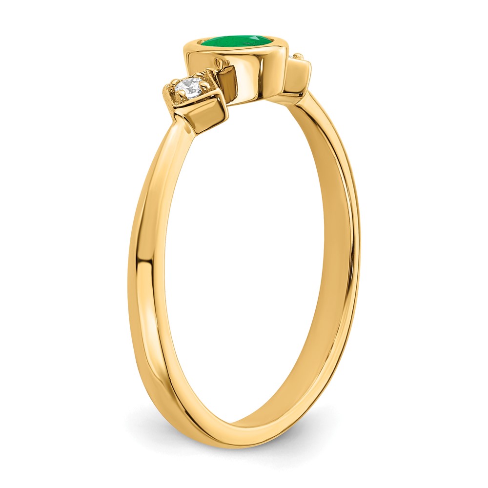 14k Oval Bezel Emerald and Diamond Ring (RM7235-EM-004-YA)