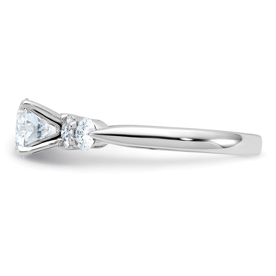 Moissanite Engagement Rings