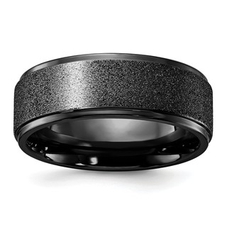 Chisel Titanium Polished Laser-cut Center Black IP-plated 8mm Band