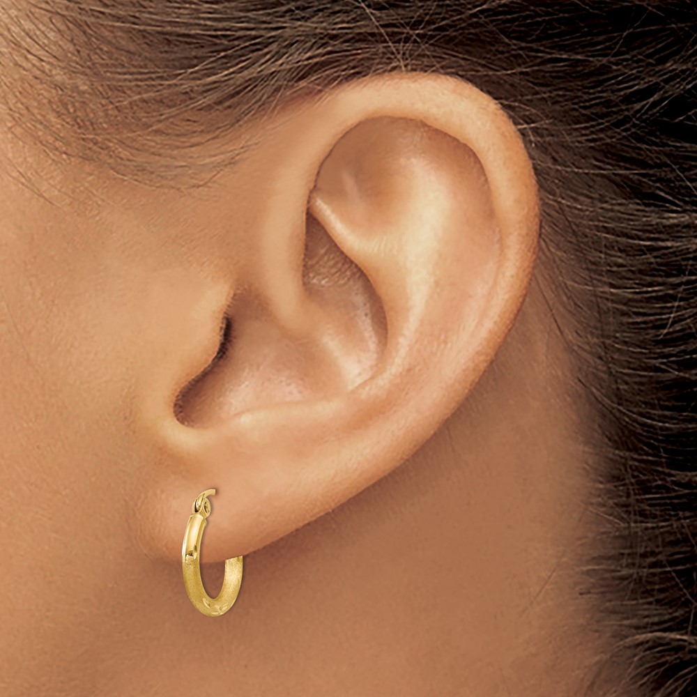 14k Satin and Diamond-cut 2mm Round Tube Hoop Earrings (TC212)