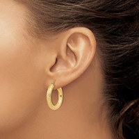 14K Yellow Gold 4x 25mm Diamond-cut Round Tube Hoop Earrings view 3
