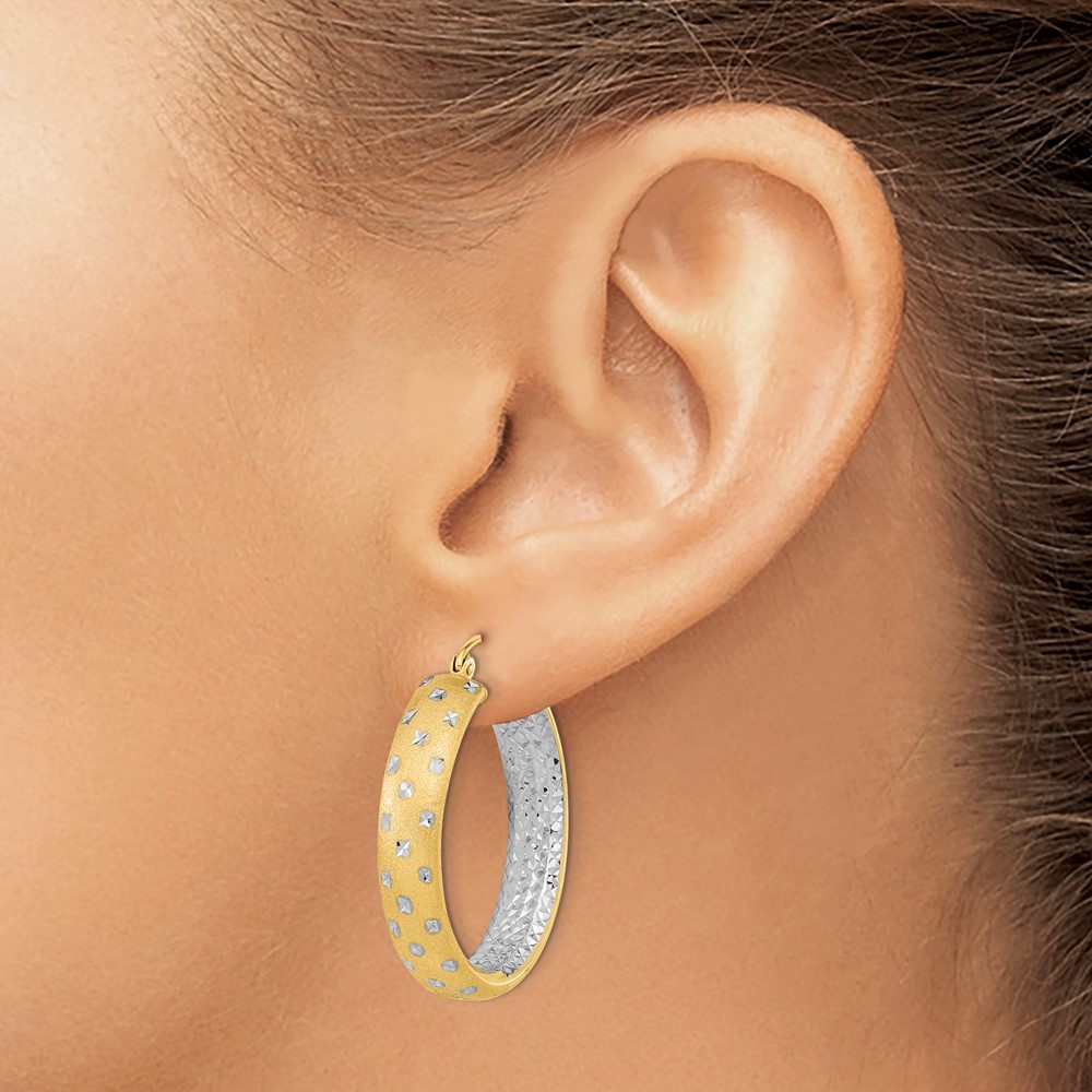 14k White Rhodium Polished Satin Diamond-cut In/Out Hoop Earrings (TF1045TT)