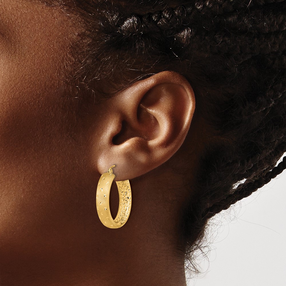 14k Polished Satin and Diamond-cut In/Out Hoop Earrings (TF1046)