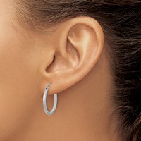 14K White Gold 1.75x 21mm Satin Diamond-cut Square Tube Hoop Earrings view 3